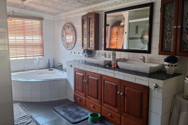 4 Bedroom Property for Sale in Bodorp North West